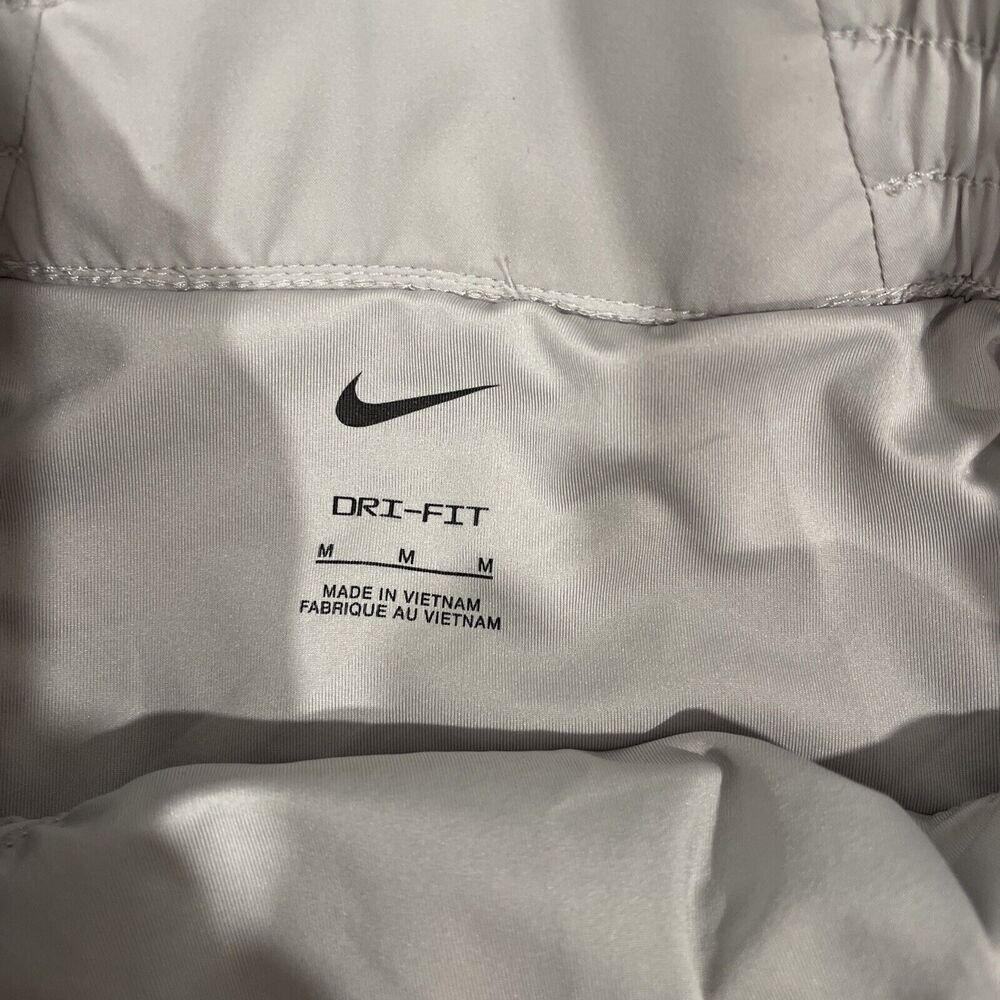 Nike Dri-Fit Women M Short Beige Grey Lined 2.5” Pocket Running High Rise - Picture 4 of 10